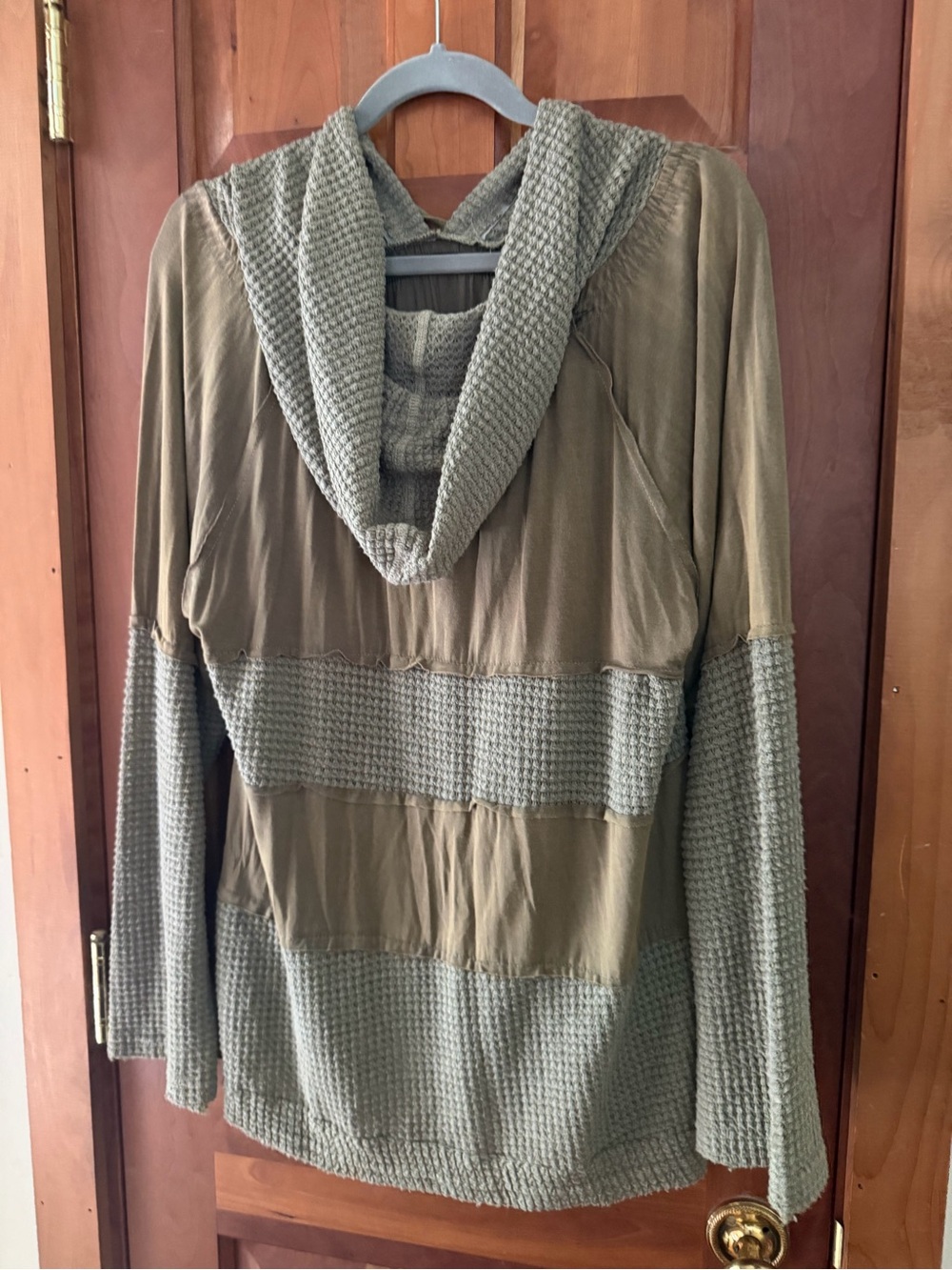 POL Boho Olive Green Knit-Paneled Tunic with Tie Neck - Picture 3 of 4